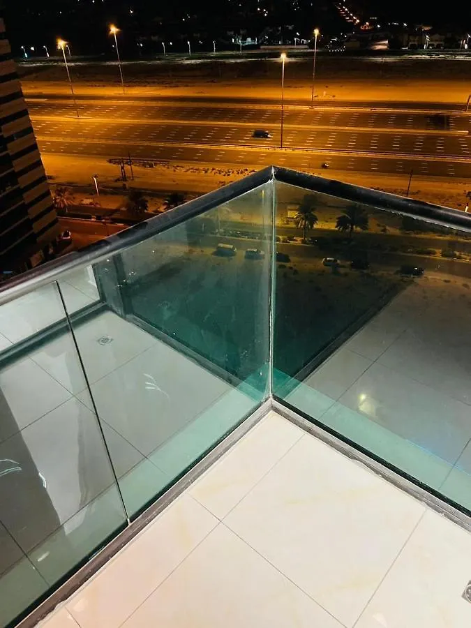 The Square Tower Aparthotel Dubai